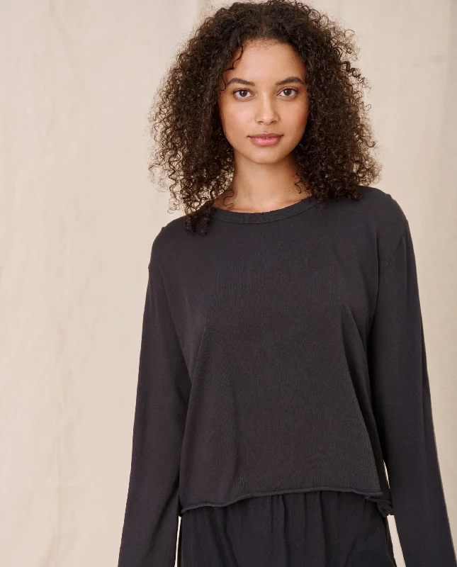 Women's Clothing And Garments Sets The Long Sleeve Crop Tee. -- Almost Black